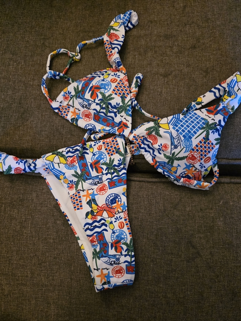 Unbranded Bikini Set Postcard Print Size Small Gold Charm  Multi‎ Color